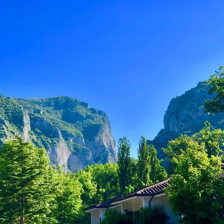 La Ginestra Hotel 3*