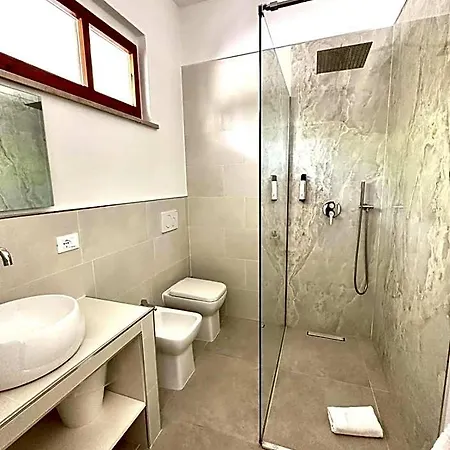 Hotel La Ginestra 3*